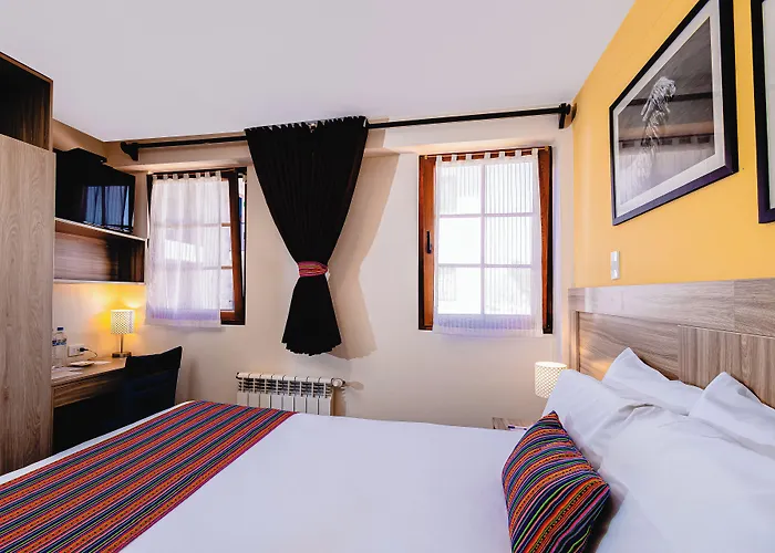 Atoq San Blas Hotel